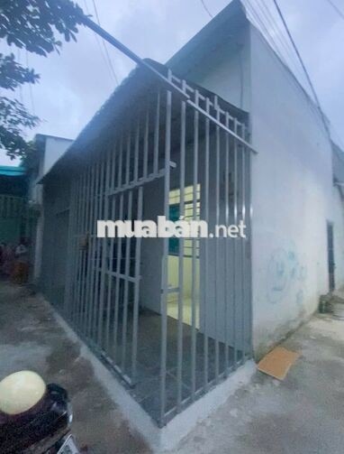 Nhà nát Nguyễn Văn Quá 2 mặt tiền hẻm, 855 triệu, full thổ đứng tên sổ