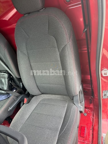 bán xe van EC vinfat chạy 4.000km