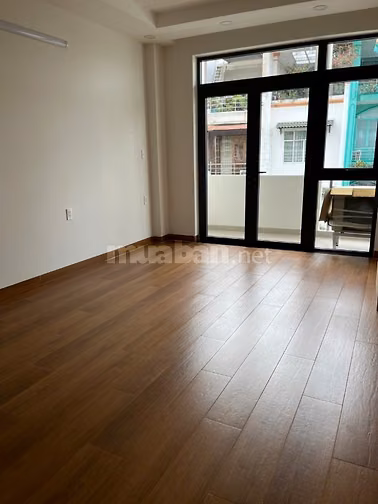 Chính chủ bán nhà mới xây hẻm xe hơi đường Bạch Đằng, Quận Bình Thạnh