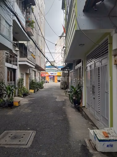 Cho thuê nhà Phạm Văn Bạch hẻm 258/