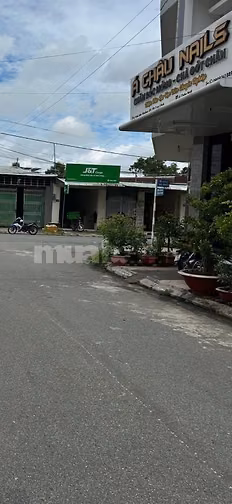 Bán căn nhà mặt tiền tp Cao Lãnh 3.666k