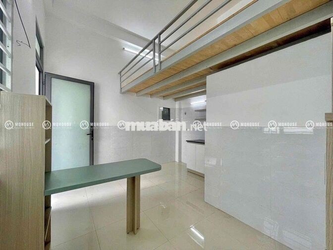 DUPLEX BAN CÔNG RIÊNG, GÁC CAO , SẴN NT CƠ BẢN THUẬN TIỆN QUA QUẬN 1