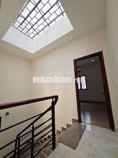 Nhà Mới 4Máy Lạnh 4x15m 2Lầu (4PN 3WC) Lề 4m. Đường 12m. KHU GÒ DẦU