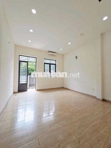 Nhà Mới 4Máy Lạnh 4x15m 2Lầu (4PN 3WC) Lề 4m. Đường 12m. KHU GÒ DẦU
