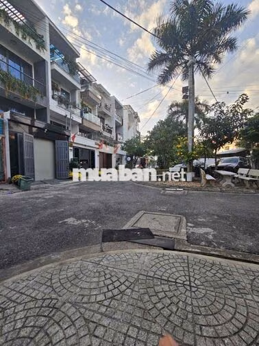 BÁN NHÀ 2 MẶT TIỀN 5x16 KDC AN SƯƠNG