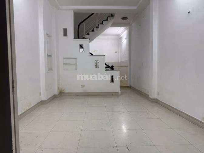 Cho thuê nhà Phạm Văn Bạch hẻm 258/