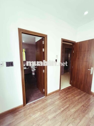 Phòng trọ đường Hồ Bá Kiện 28m2,