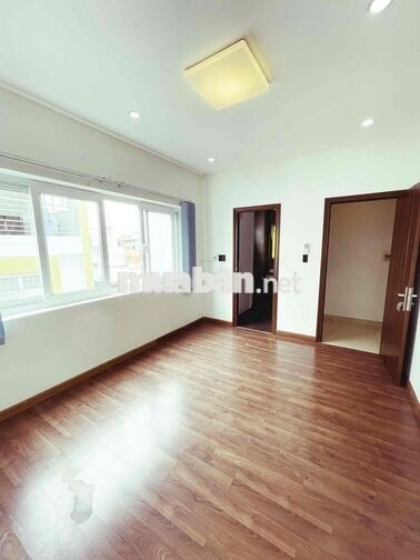 Phòng trọ đường Hồ Bá Kiện 28m2,