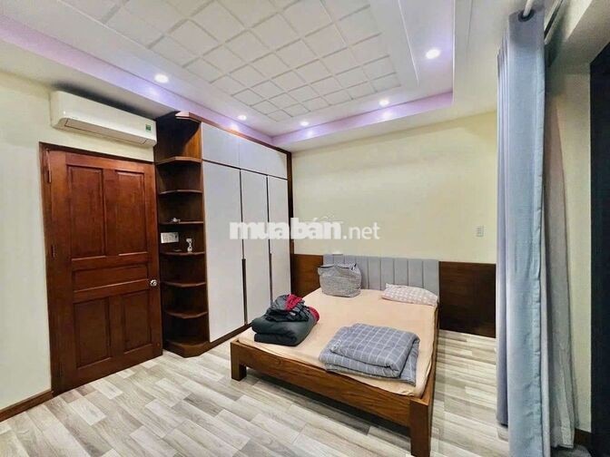Nhà Full Nội Thất 1 Trệt 3 Lầu 4PN 5x14m Hẻm Huỳnh Tấn Phát Q.7