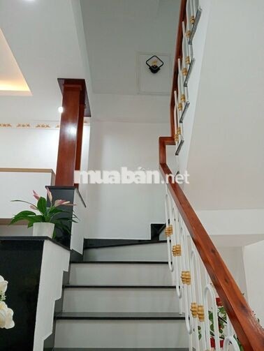 Cần cho thuê nhà HXH 121/3A Đường Số 2 P.16 Q.Gò Vấp. 