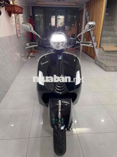 Piaggio Vespa GTS 150 Đen 4000 km