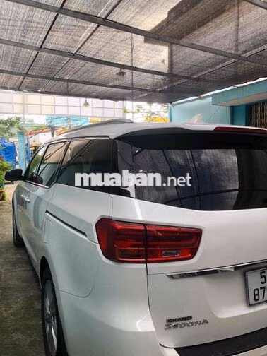 Kia Sedona 2019 Dầu Trắng