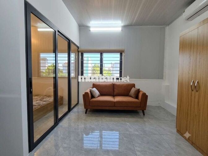 CHÍNH CHỦ CHO THUÊ 1 KHÁCH 1 NGỦ THANG MÁY 40M2 5.8 TRIỆU