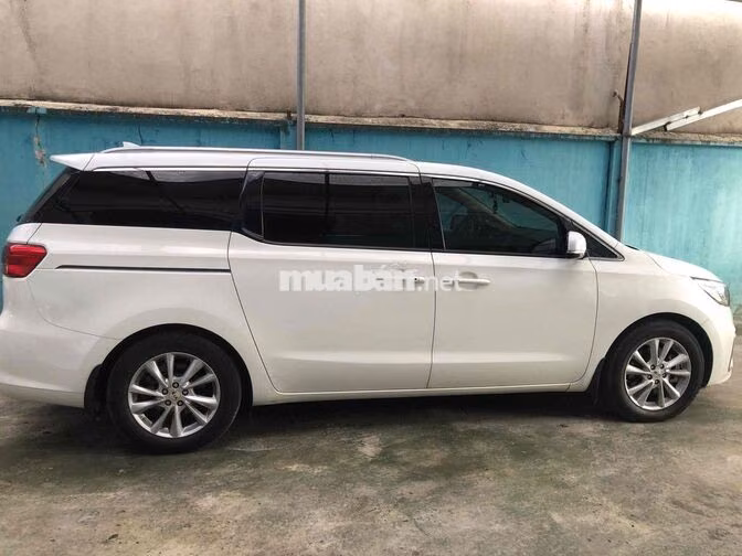 Kia Sedona 2019 Dầu Trắng