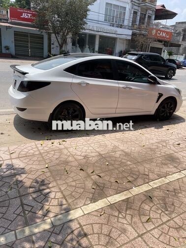 Hyundai Accent 2011 Số sàn Trắng Nhập khẩu