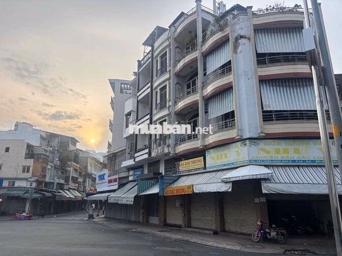 CHO THUÊ MẶT TIỀN KINH DOANH  – CĂN GÓC TRẦN HƯNG ĐẠO, NGAY CHỢ VẢI