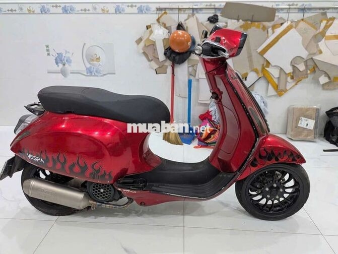 Piaggio Vespa 2019 đỏ