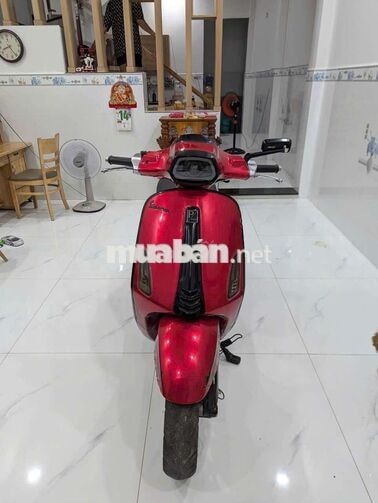 Piaggio Vespa 2019 đỏ