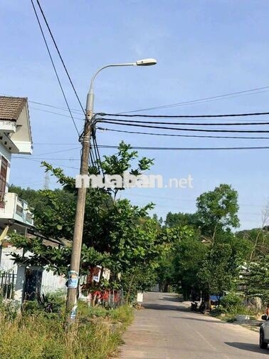 Chính chủ bán     đất khu hòa sơn đường hoàng phê