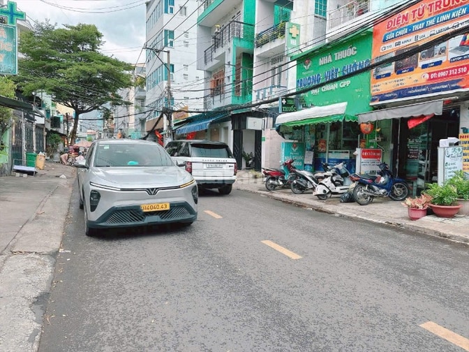 Nhà đẹp 1T1L hoàn công Đ. Lê Thị Hà Tân Xuân 4X10=40m2 SHR Giá 1 tỷ 3