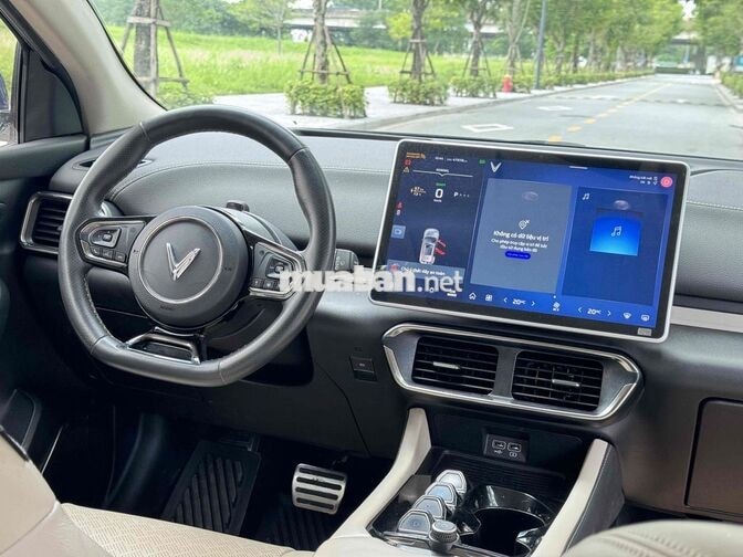 VF8 Plus 2023 Mua đứt Pin Catl đẹp xuất sắc