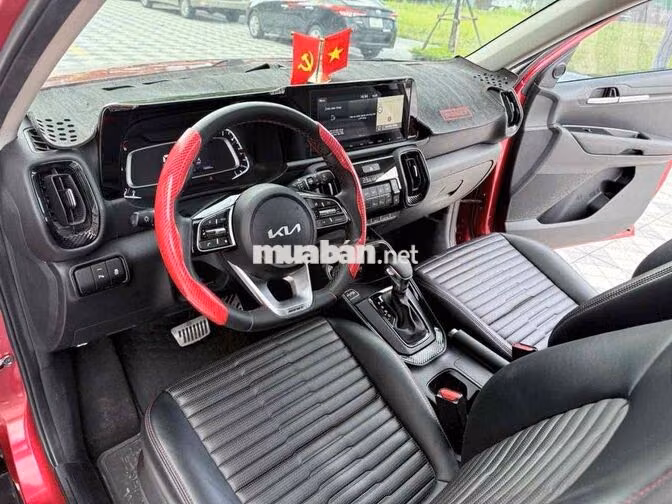 Kia Sonet 2023 Premium 1.5 AT - 19000 km