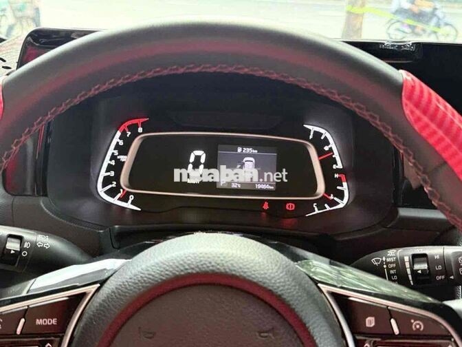 Kia Sonet 2023 Premium 1.5 AT - 19000 km