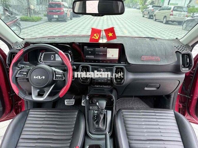 Kia Sonet 2023 Premium 1.5 AT - 19000 km