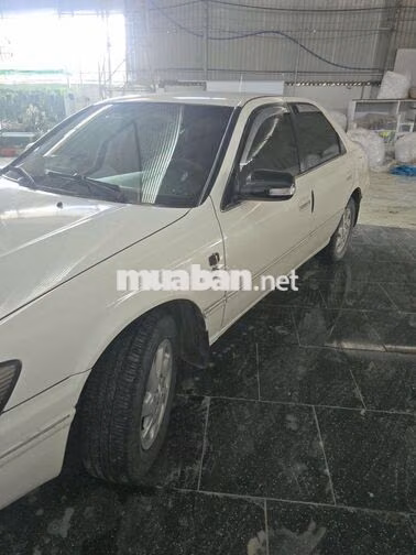 Toyota Camry 2001 Trắng