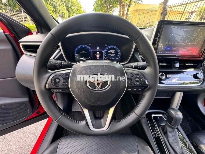 Toyota Corolla Cross 1.8V 2024 Đỏ 18000 km