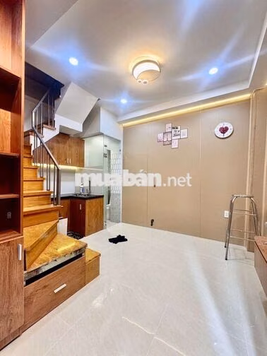 NHÀ 3 TẦNG NGANG 4,5M, CAO THẮNG PHÚ NHUẬN, SÁT MT, NHỈNH 3 TỶ TL