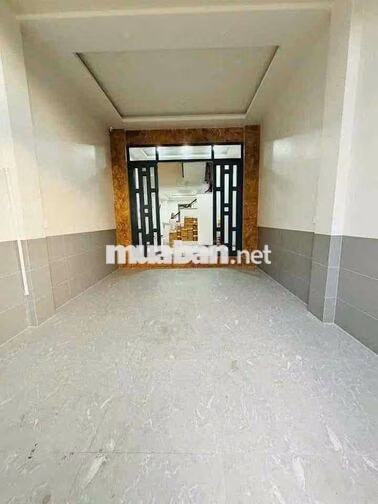 NGUYÊN CĂN MỚI XÂY KẾ VẠN PHÚC City - 4 TẦNG 5 ô tô đậu trước nhà