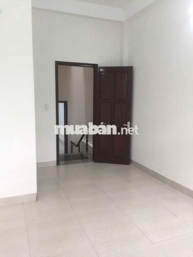NHÀ 3 TẦNG MẶT TIỀN GẦN ĐẶNG HUY TRỨ