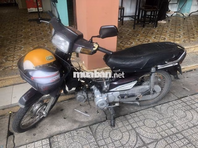 Honda Dream Nâu Xăng
