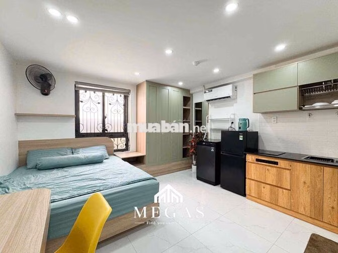 Trống Sẵn Studio Cửa Sổ Trời Full Nội Thất Ngay Dương Quảng Hàm