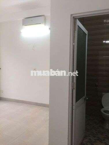 NHÀ 3 TẦNG MẶT TIỀN GẦN ĐẶNG HUY TRỨ
