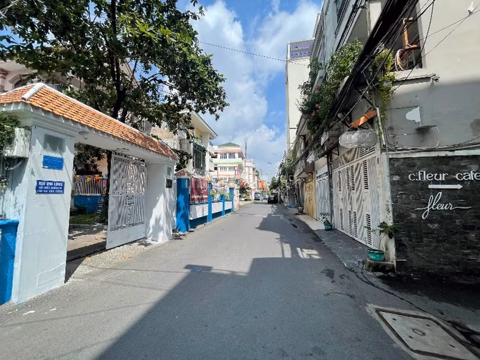Cho thuê mặt bằng nhà 8d Trần Hữu Trang