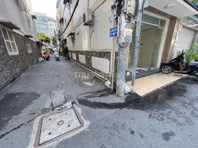 Cho thuê mặt bằng nhà 8d Trần Hữu Trang