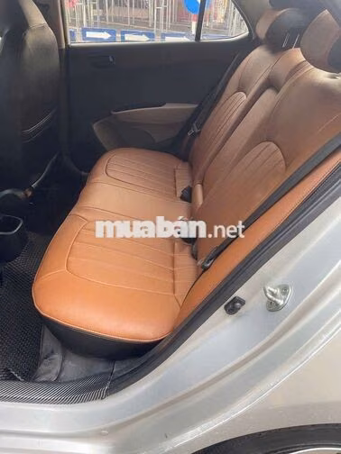 Hyundai i10 Sedan 2016 Số sàn Bạc