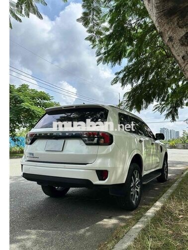 Ford Everest Titanium 2 cầu 2025 Trắng Tự động
