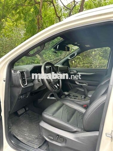 Ford Everest Titanium 2 cầu 2025 Trắng Tự động
