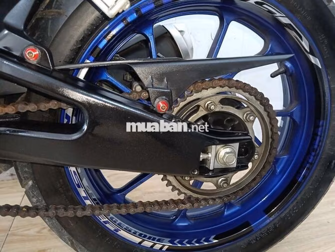 Yamaha R15 Xanh đen 5000 km, như mới 