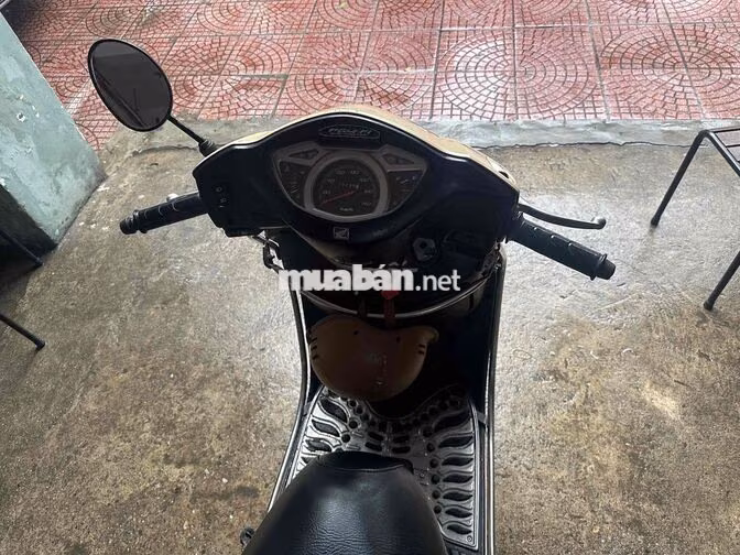 Honda Lead 2011 Vàng kem 70000 km