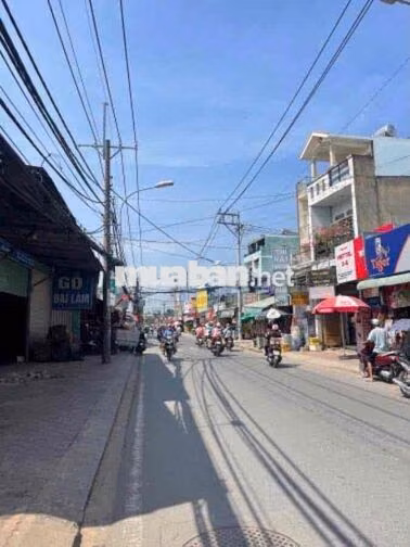 cho thuê xưởng 1/ ngắn thới hoà sát kcn nền gạch men nước sach giá rẻ