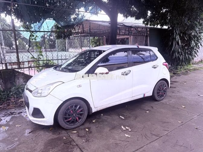 Hyundai i10 2014 Trắng 13 vạn