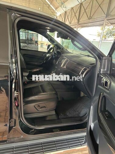 Ford Everest 2020 Tự động Dầu 7 chỗ Đen