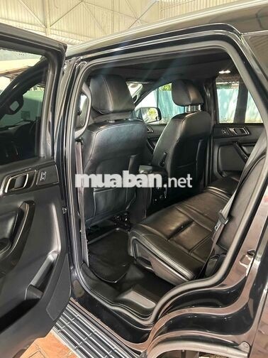 Ford Everest 2020 Tự động Dầu 7 chỗ Đen