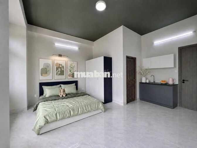 CĂN HỘ MỚI XÂY - BAN CÔNG THOÁNG - KẾ BÊN UEH - FULL NỘI THẤT