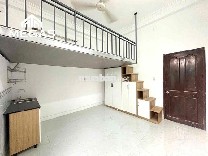 Cho Thuê Phòng Gác Rộng Rãi Có Ban Công Sau Kế Bên Đại Học Công Thương