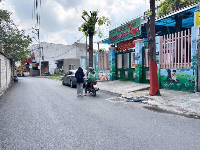 BÁN NHÀ MẶT TIỀN + 7 PHÒNG TRỌ | DÒNG TIỀN GẦN 20TR/THÁNG